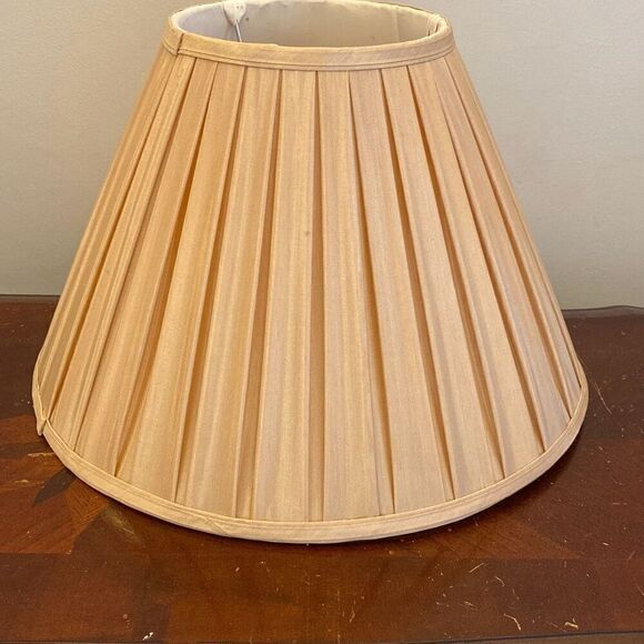 Vintage Silk Pleated Lampshade For Table Lamp - Picture 1 of 4